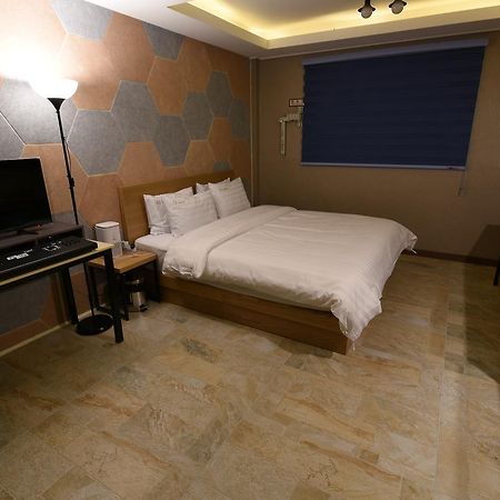 Jecheon Q Motel Exterior photo