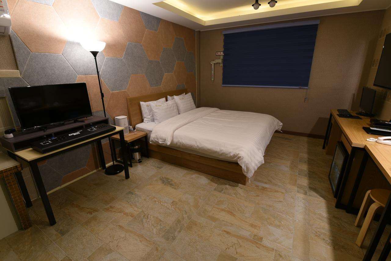 Jecheon Q Motel Exterior photo